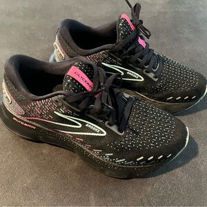 Brooks Glycerin Women's Athletic Shoes - Black and Pink